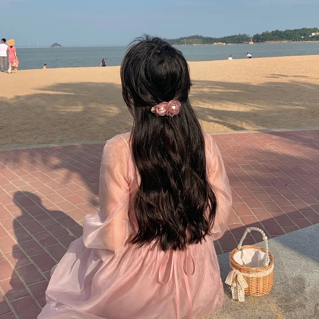 彩虹族海报
