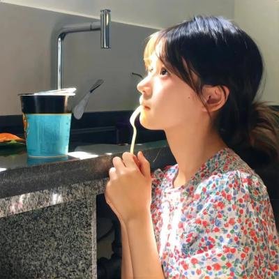 花红花火海报